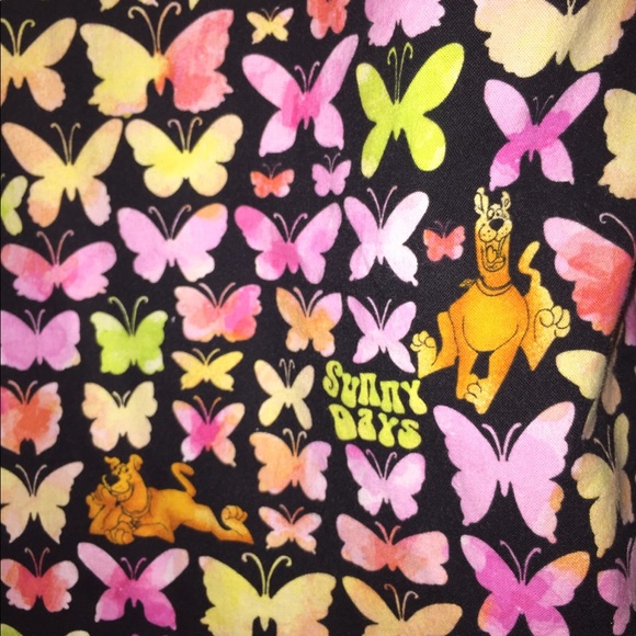 Scooby-Doo scrub top v -neck - Picture 7 of 8